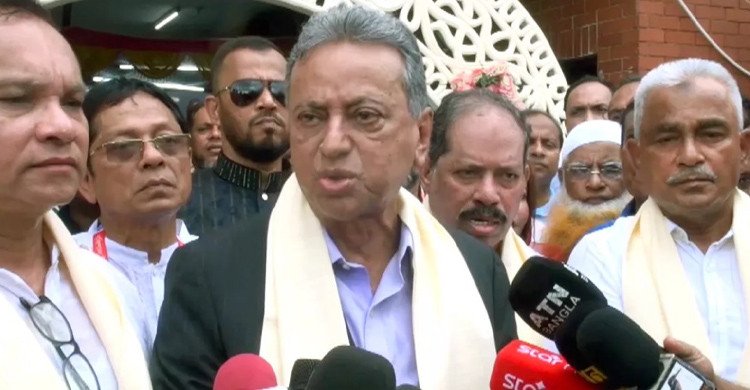 জনগণের ভোটে নির্বাচিত সরকার দেখার জন্য অপেক্ষা করছি: আমীর খসরু